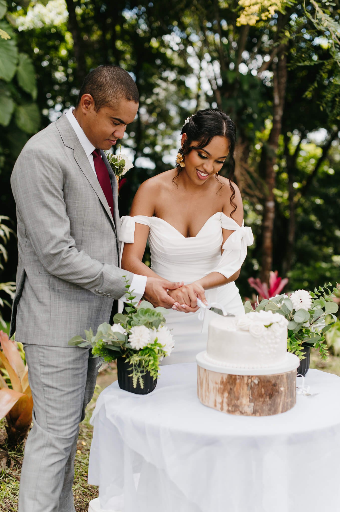 gabymariephotography-trinidad-microwedding-mahoganyridge-25.jpg