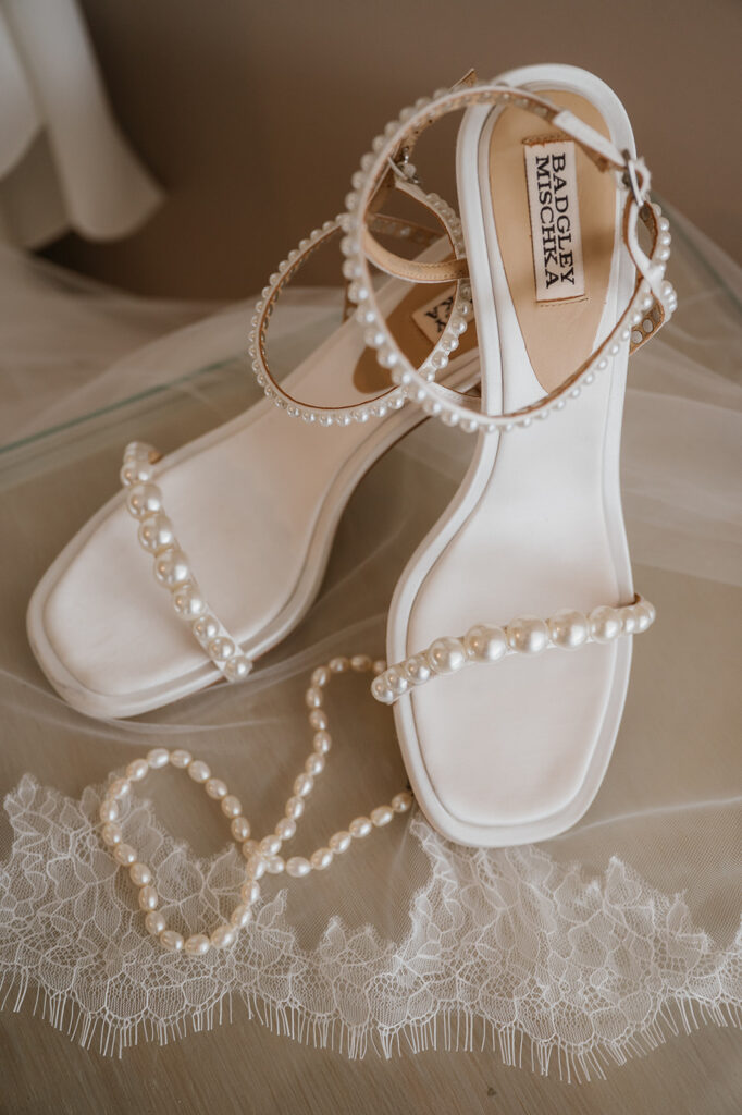 wedding details from a Caribbean wedding